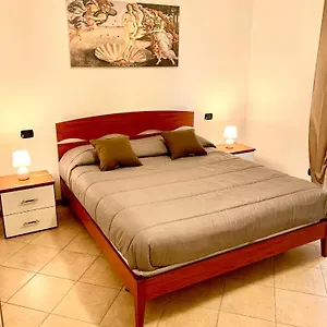 2 , Castel d'Azzano Italia